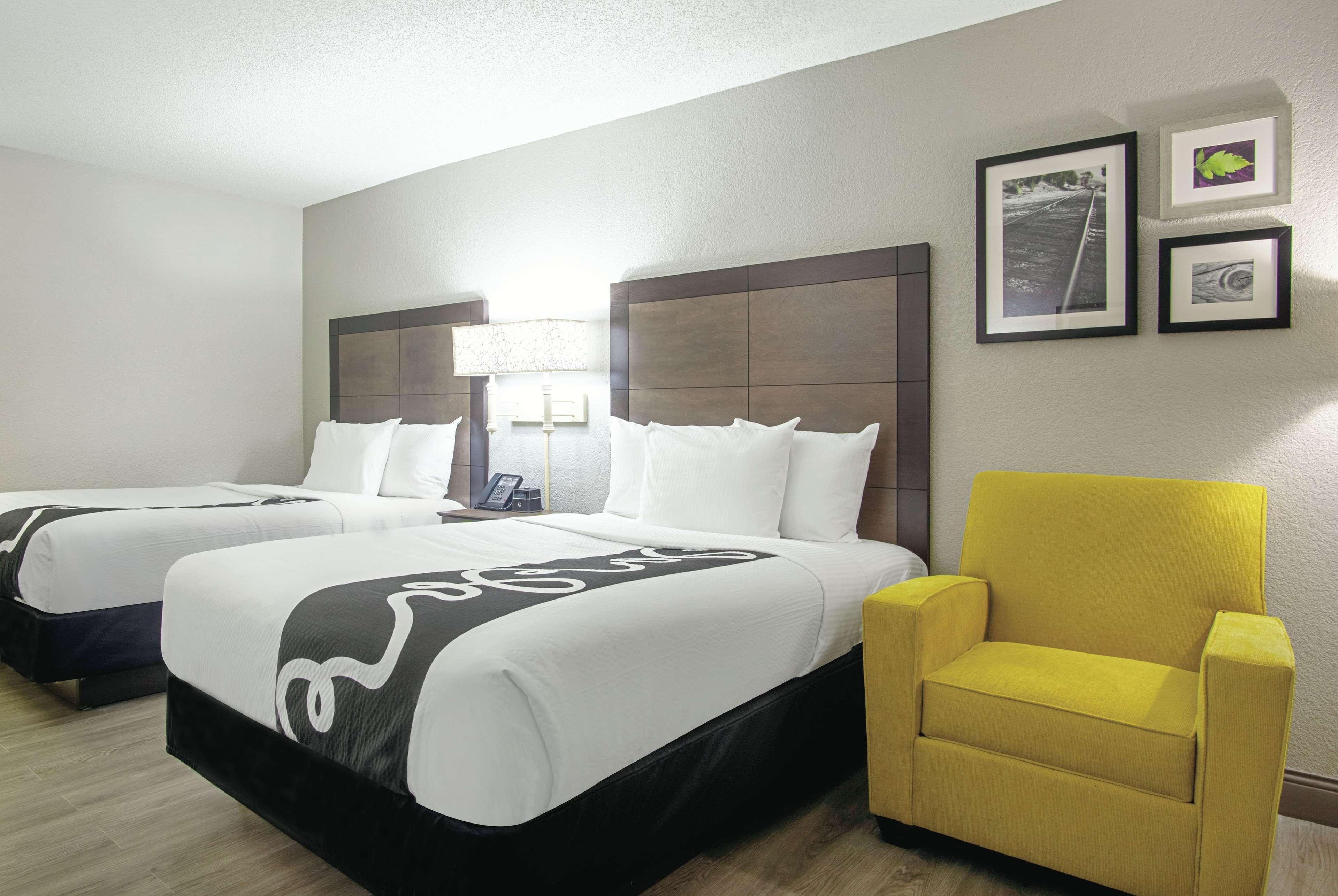 La Quinta Inn By Wyndham West Palm Beach - Florida Turnpike Century Village  Exteriör bild