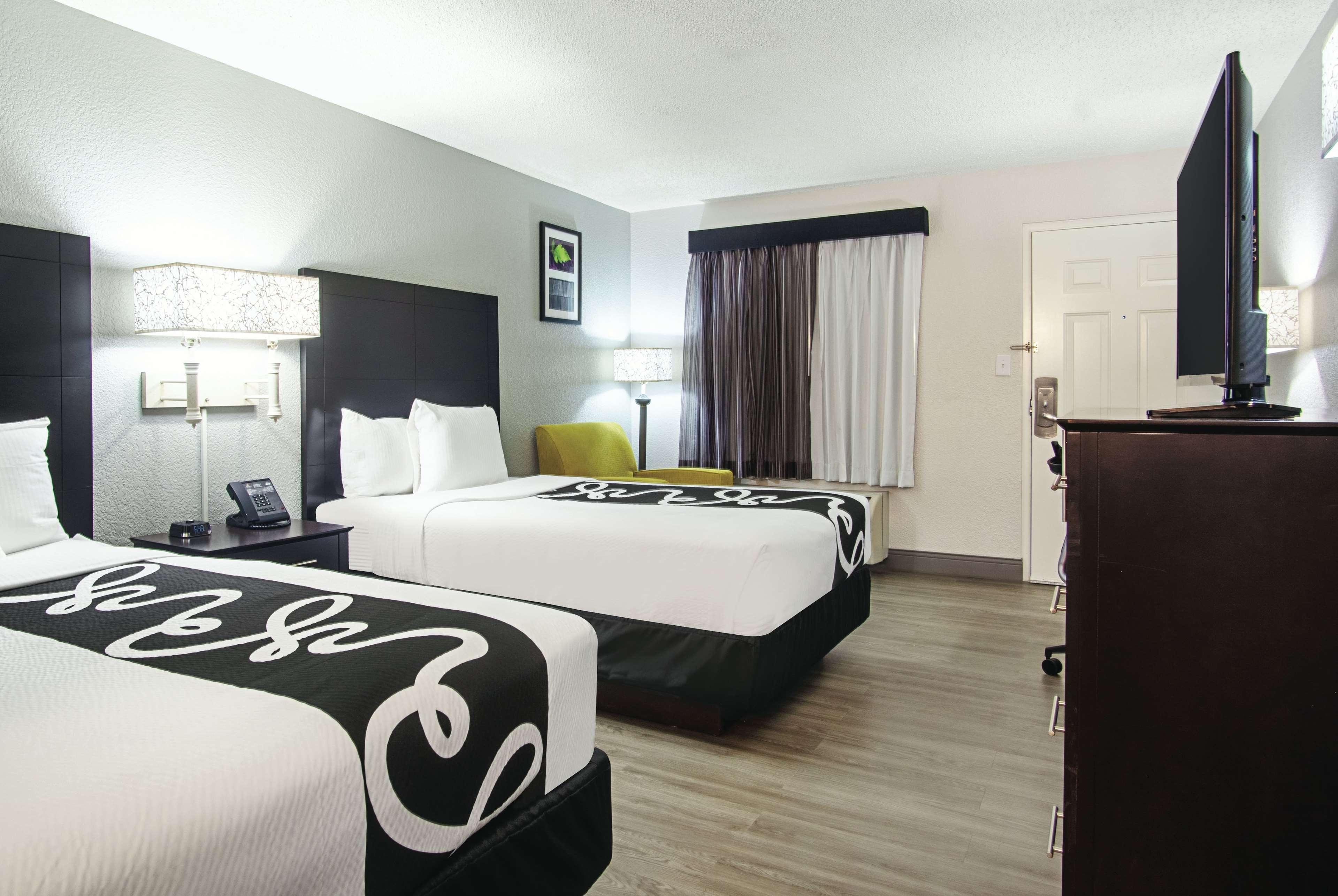 La Quinta Inn By Wyndham West Palm Beach - Florida Turnpike Century Village  Exteriör bild