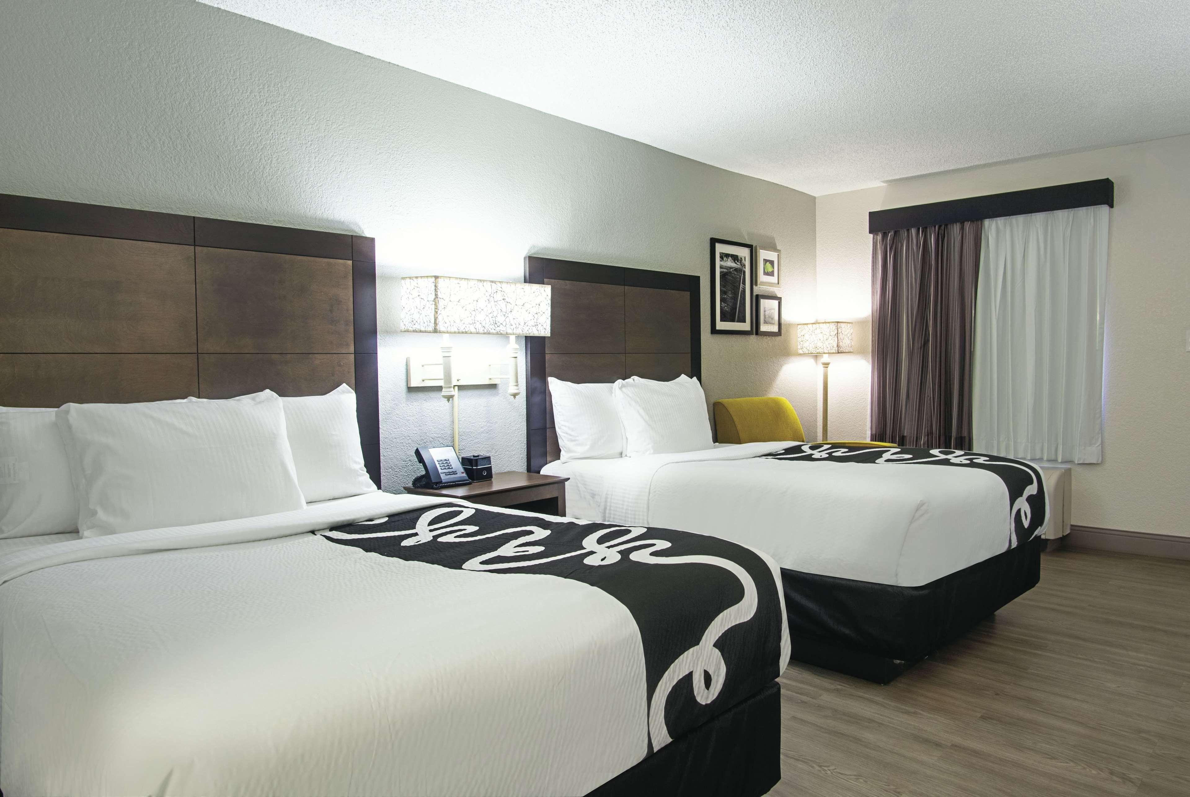 La Quinta Inn By Wyndham West Palm Beach - Florida Turnpike Century Village  Exteriör bild
