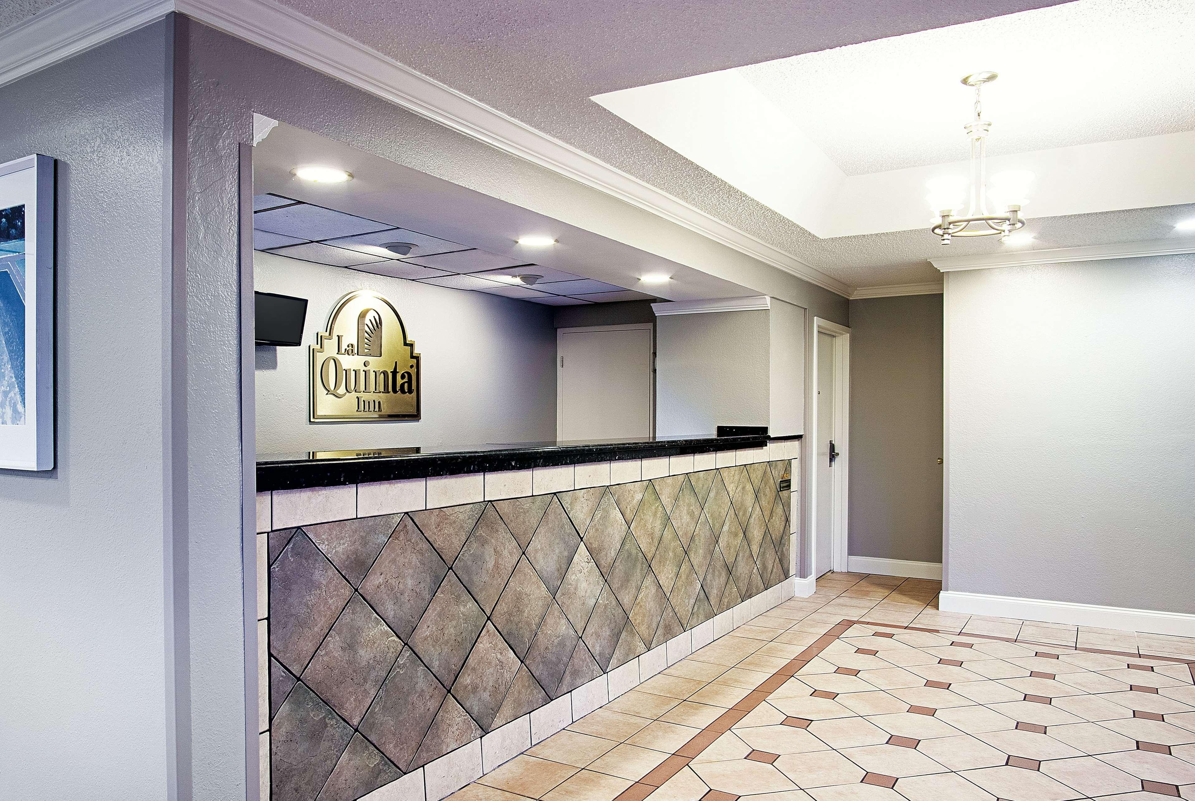 La Quinta Inn By Wyndham West Palm Beach - Florida Turnpike Century Village  Exteriör bild