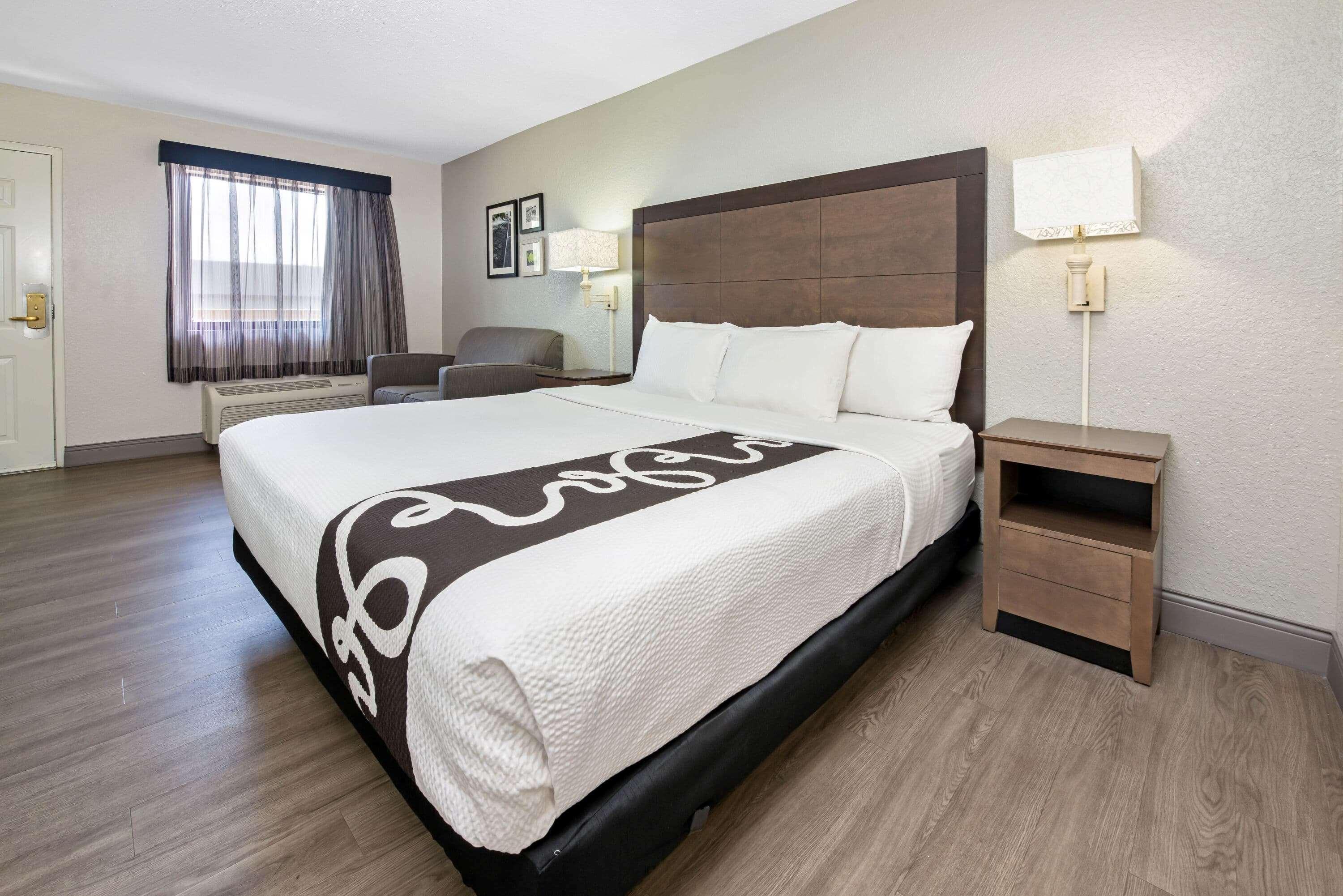 La Quinta Inn By Wyndham West Palm Beach - Florida Turnpike Century Village  Exteriör bild
