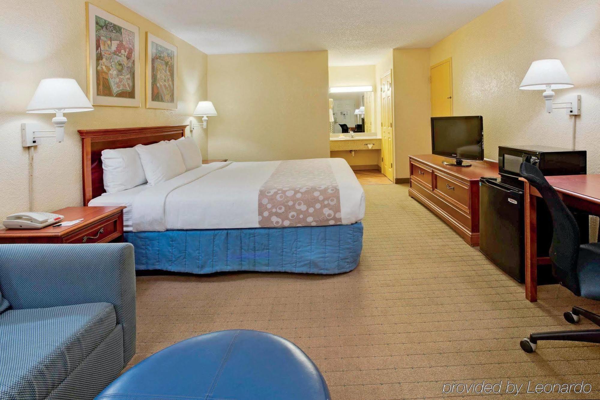 La Quinta Inn By Wyndham West Palm Beach - Florida Turnpike Century Village  Exteriör bild